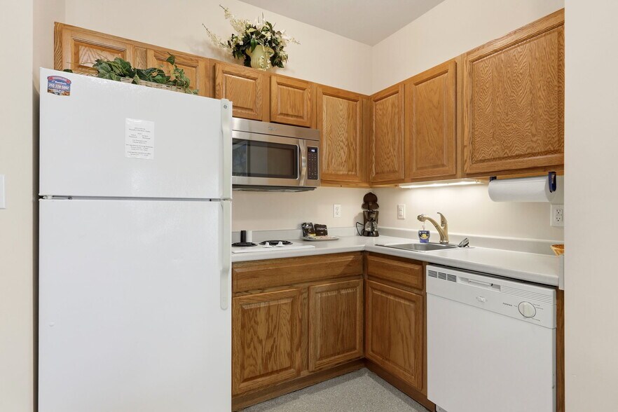 More Photos Of 313 Cedar St, Beaufort Apartments For Sale