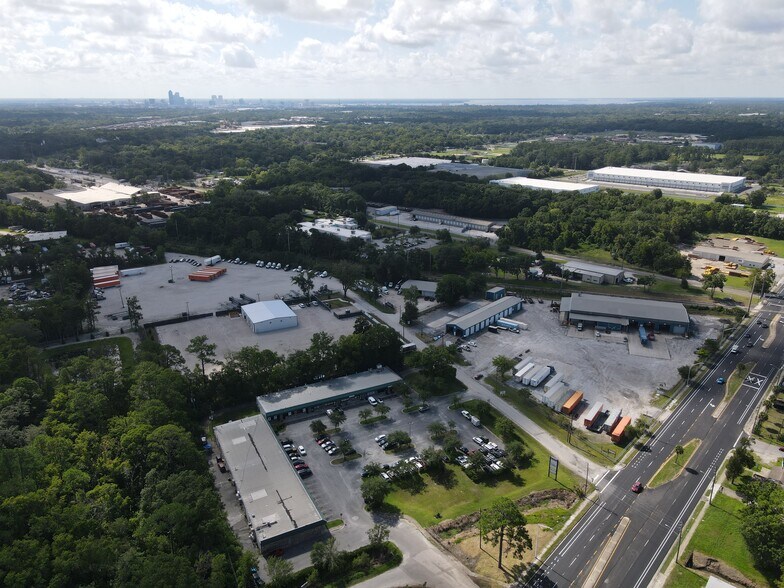 More Photos Of 3535 Rio Grande Ave, Jacksonville Warehouse For Lease