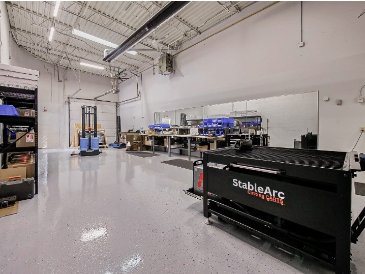 More Photos Of 43000 W 9 Mile Rd, Novi Warehouse For Lease