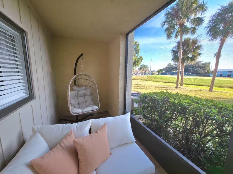 More Photos Of 3700 BENEVA Rd, Sarasota Apartments For Sale