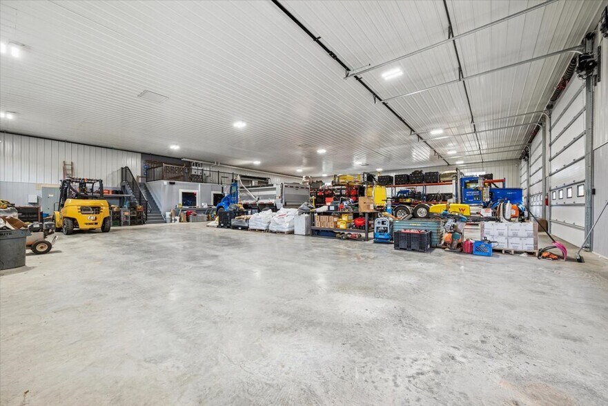 More Photos Of 104 Readington rd, Branchburg Manufacturing For Sale