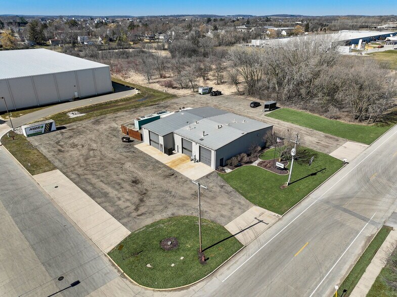 More Photos Of 201 Grell Ln, Johnson Creek Manufacturing For Sale