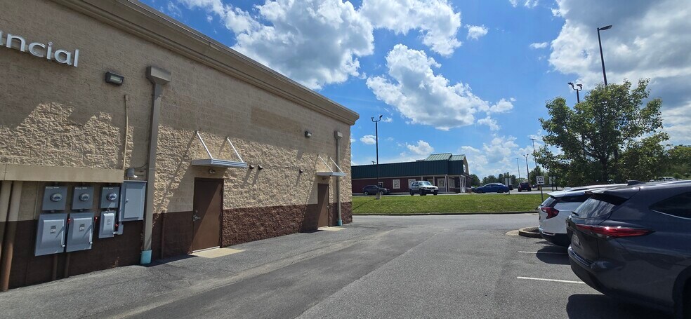 More Photos Of 117-129 Dayton St, Beckley Freestanding For Lease