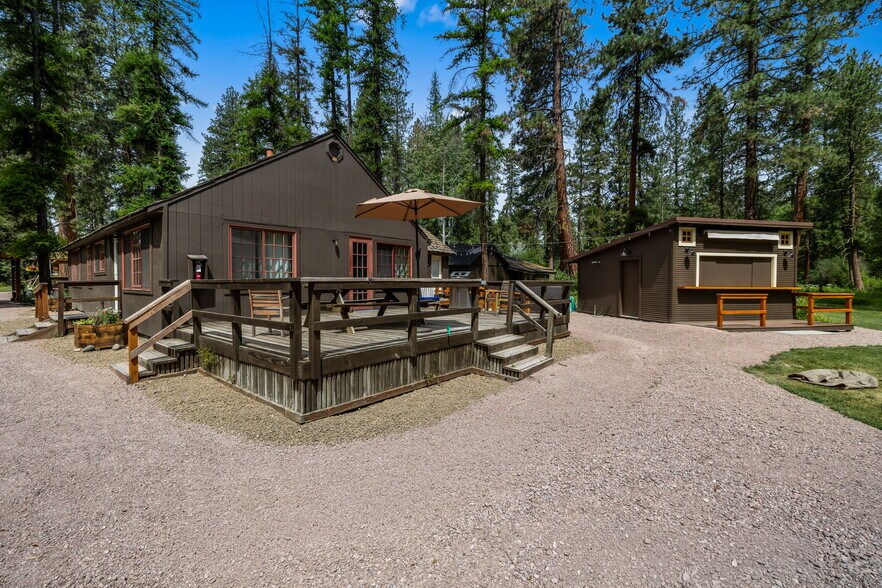 More Photos Of 13375 SW Forest Service Rd, Camp Sherman Hotel For Sale