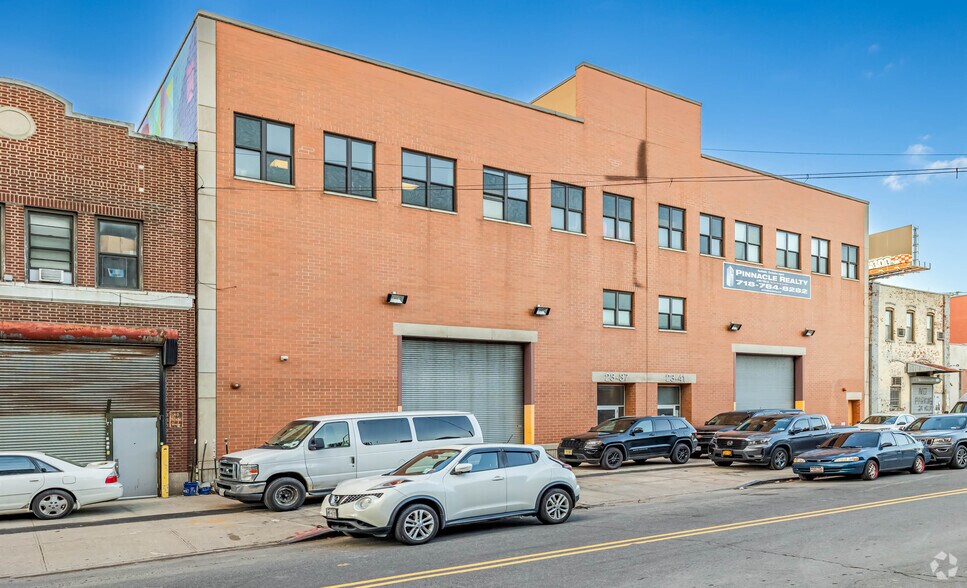 More Photos Of 23-40 51st Ave, Long Island City Warehouse For Lease