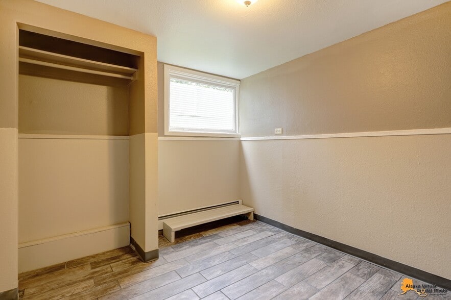 More Photos Of 1335 Hyder St, Anchorage Apartments For Sale