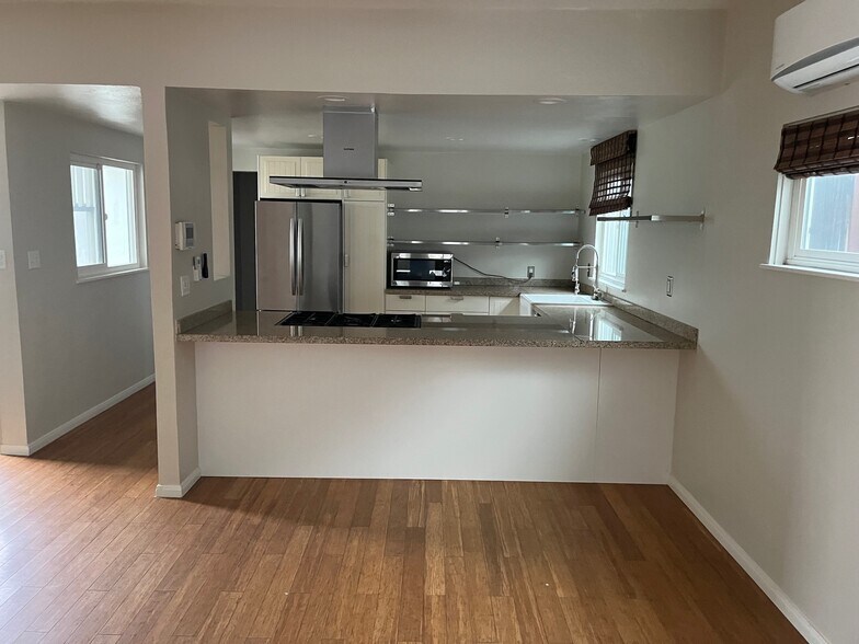 More Photos Of 135 Avenida Granada, San Clemente Medical For Sale