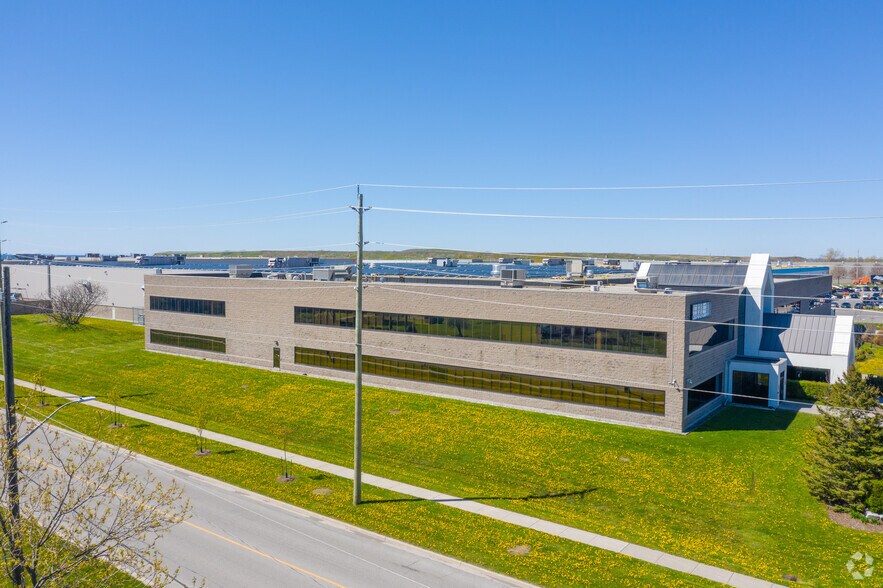 More Photos Of 1555 Wentworth St, Whitby Light Distribution For Lease