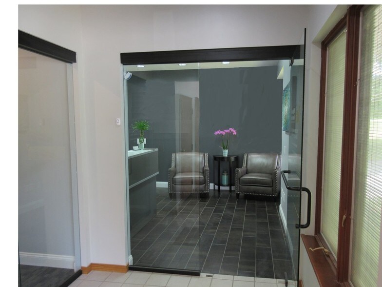 More Photos Of 1803 Whites Rd, Kalamazoo Office For Lease