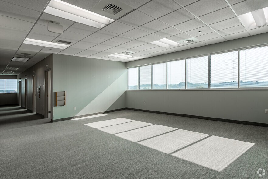 More Photos Of 2251 Connecticut Ave S, Sartell Medical For Sale