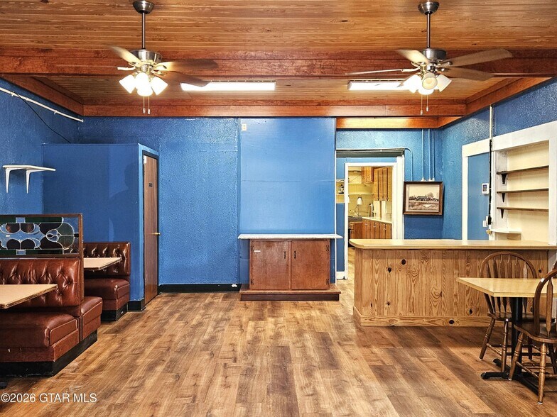 More Photos Of 172 W North St, Macon Restaurant For Sale