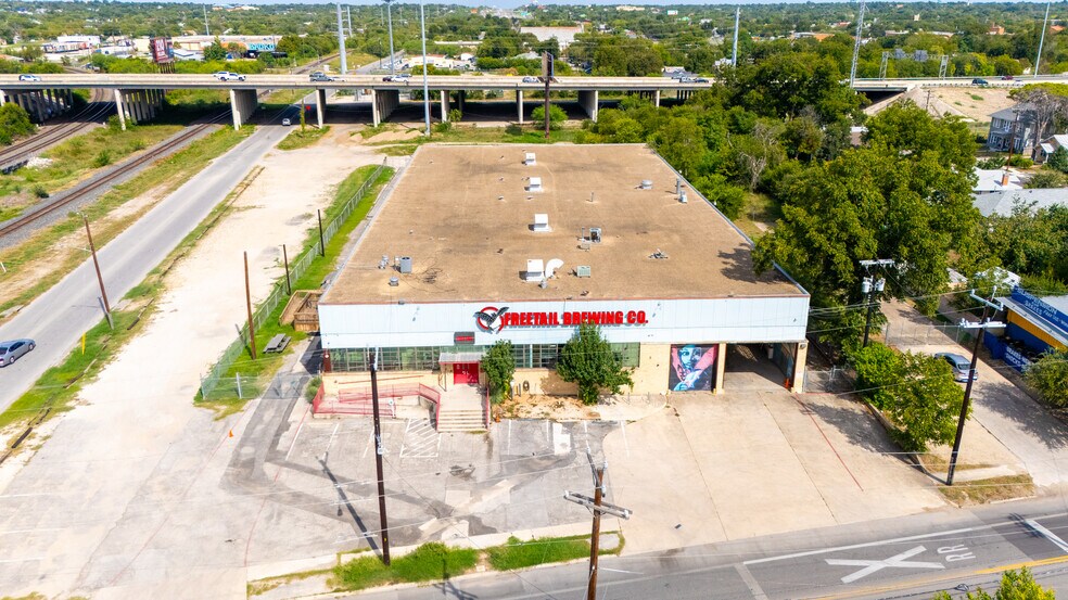 Primary Photo Of 2000 S Presa St, San Antonio Flex For Sale