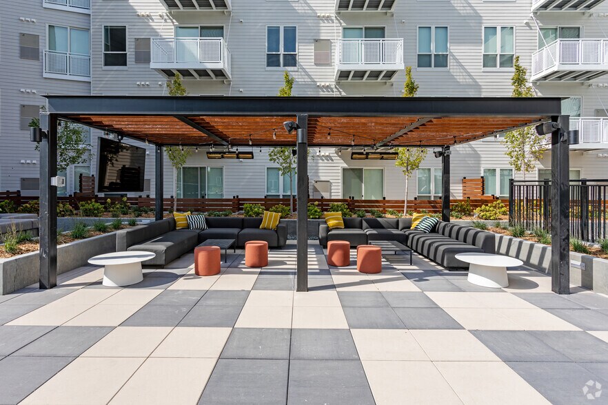 More Photos Of 8594 Excelsior Blvd, Hopkins Apartments For Lease