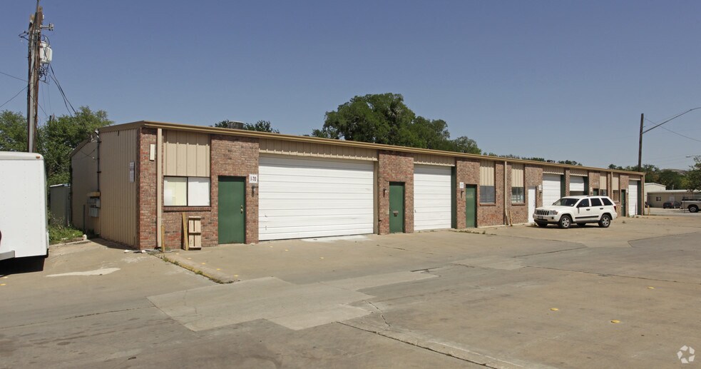 More Photos Of 13200 Pond Springs Rd, Austin Unknown For Lease