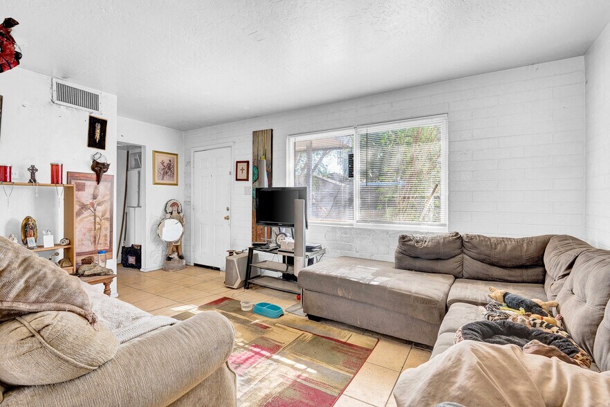 More Photos Of 1410 W Cheryl Dr, Phoenix Apartments For Sale