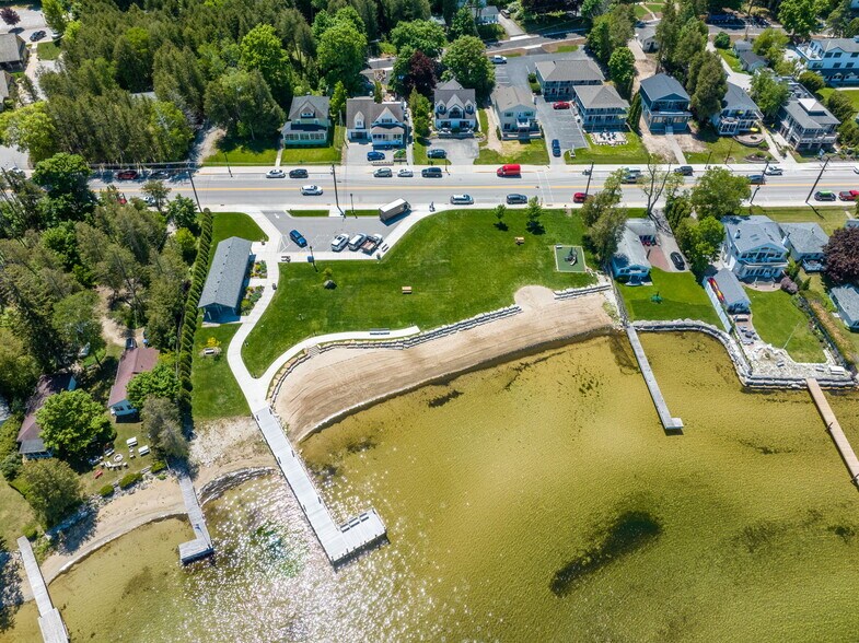 More Photos Of 4113 Main St, Fish Creek Storefront Retail Residential For Sale