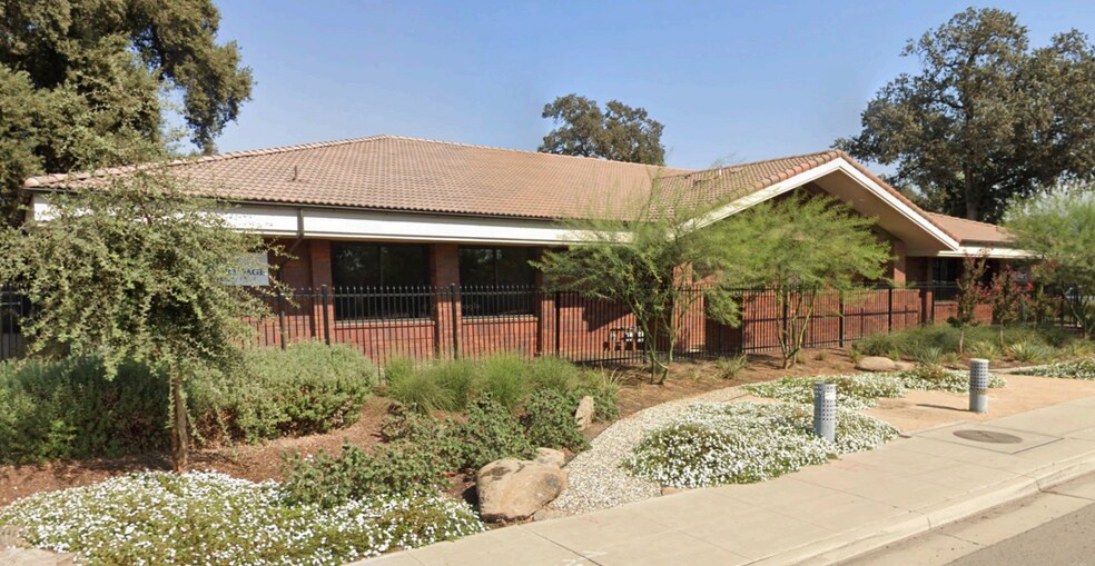Primary Photo Of 3742 W Mineral King Ave, Visalia Office For Lease