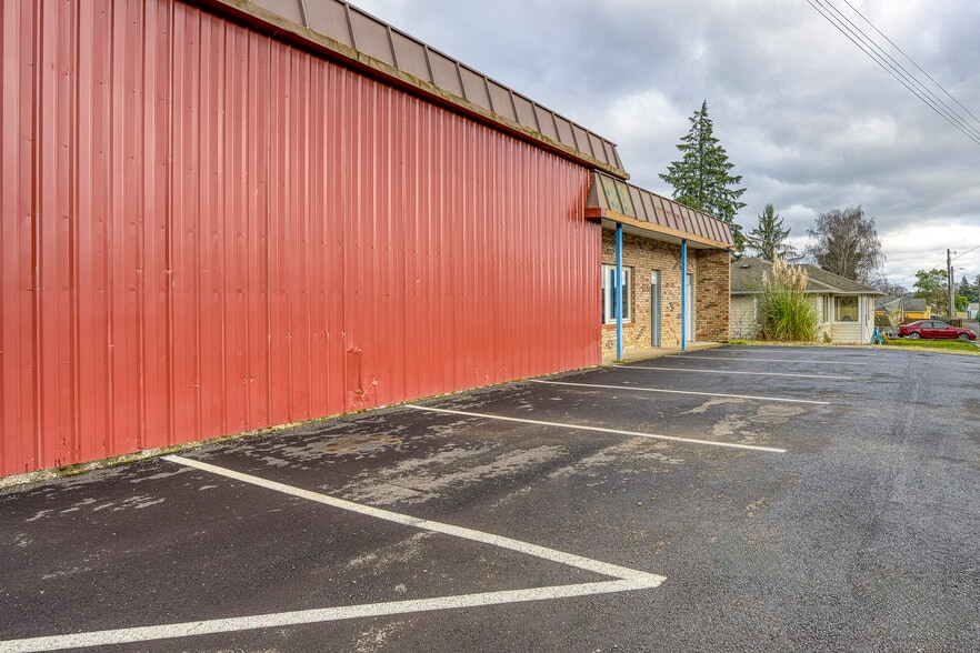 More Photos Of 452 SE Main St, Willamina Auto Repair For Sale