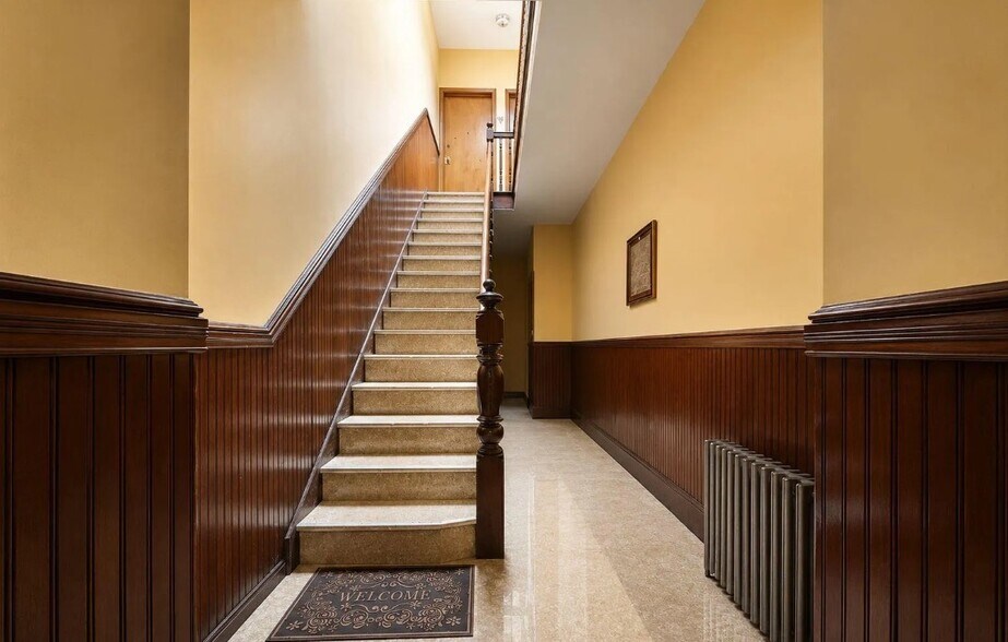 More Photos Of 6415 Myrtle Ave, Glendale Apartments For Sale