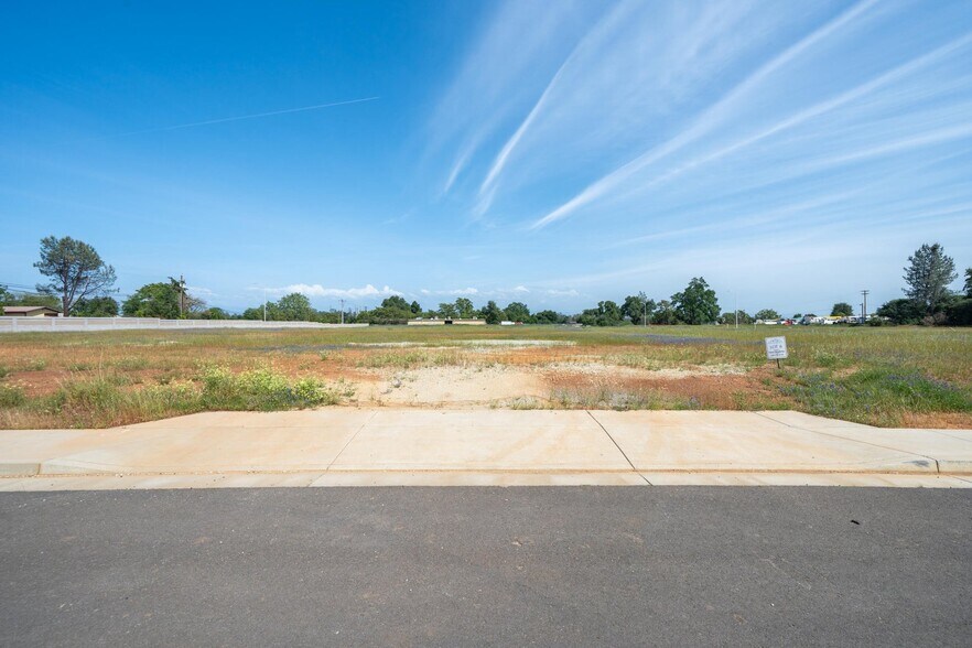 More Photos Of Airport Rd @ Rancho Rd, Redding Land For Sale