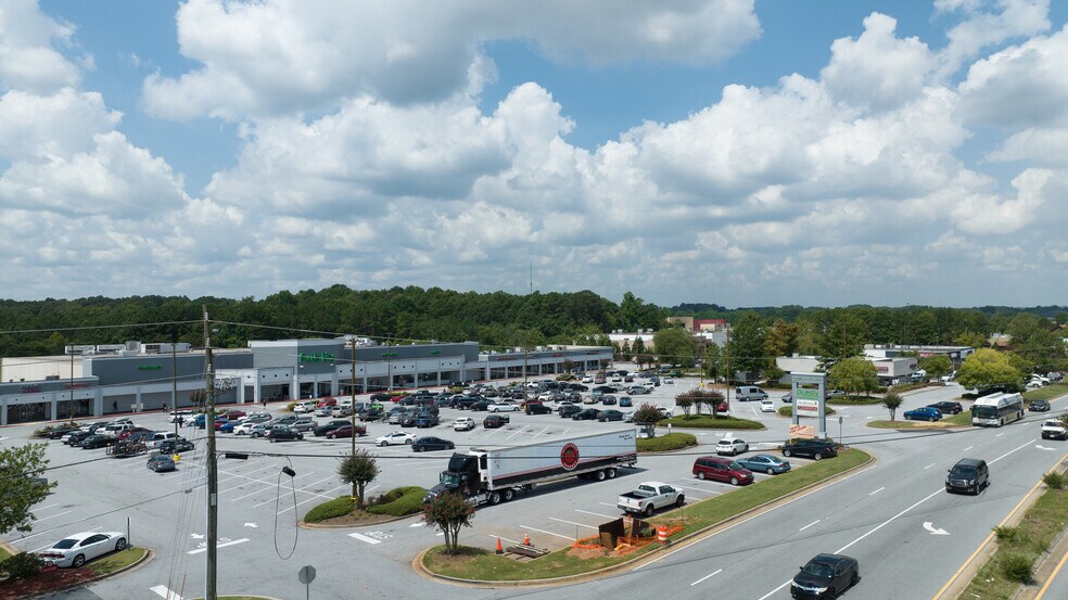 More Photos Of 1380 Milstead Ave NE, Conyers Medical For Lease