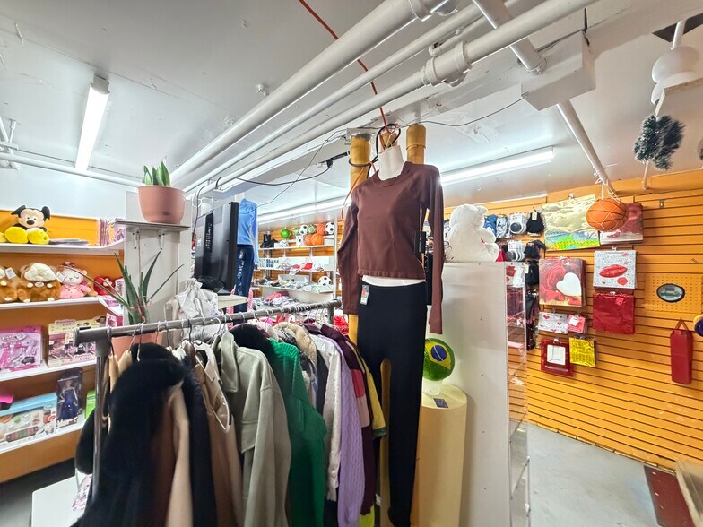 More Photos Of 4810 69th St, Woodside Storefront Retail Residential For Sale