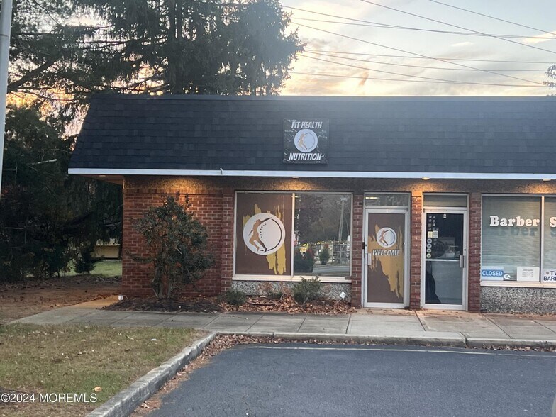 More Photos Of 4-12 Merchants Way, Colts Neck Freestanding For Lease