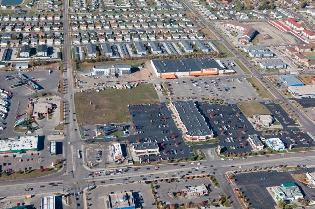 More Photos Of 1801 45th St S, Fargo Storefront For Lease