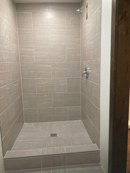 More Photos Of , Gladewater Industrial For Sale