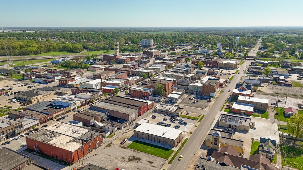 More Photos Of 509 - 511 W. Rollins, Moberly Office For Lease