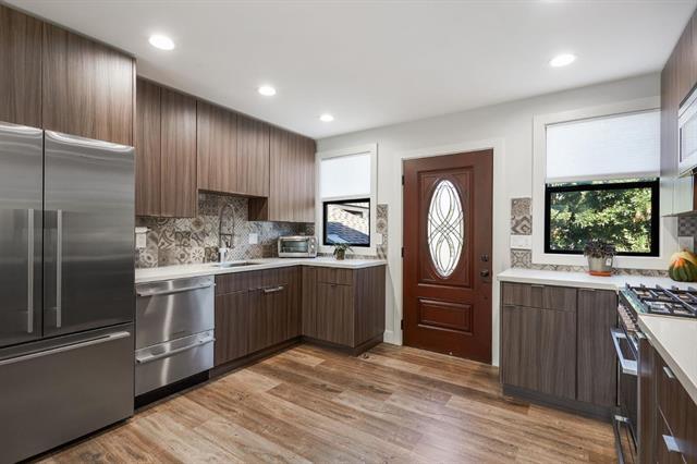 More Photos Of 251 Middlefield Rd, Palo Alto Apartments For Sale