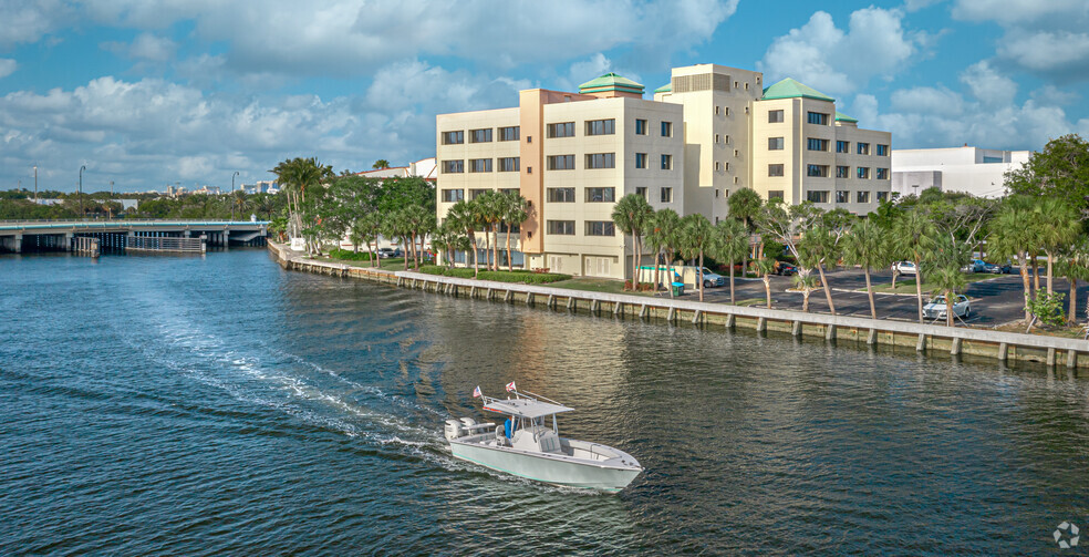 Primary Photo Of 915 Middle River Dr, Fort Lauderdale Office For Lease