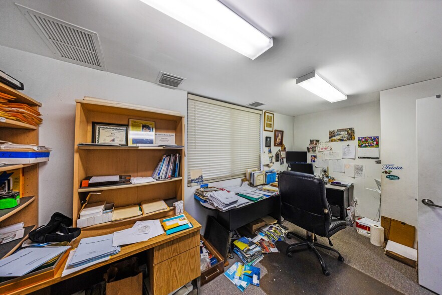 More Photos Of 3700-3718 SW 30th Ave, Fort Lauderdale Warehouse For Sale