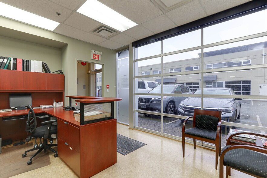 More Photos Of 12520 Horseshoe Way, Richmond Warehouse For Lease