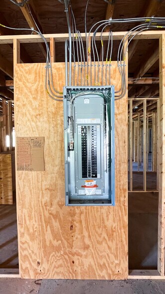 More Photos Of 1870 Old Hodgenville Rd, Campbellsville Flex For Sale