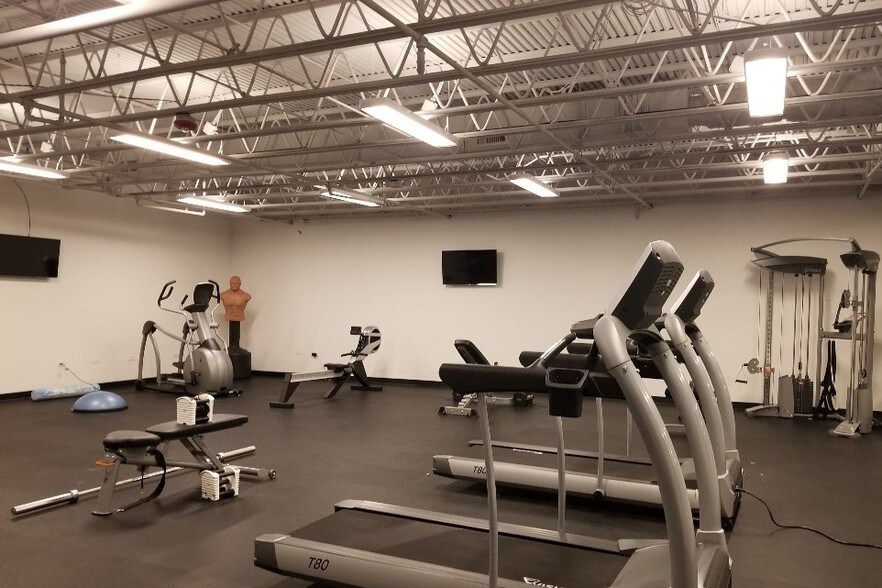 More Photos Of 7000 S Yosemite St, Centennial Office For Sale