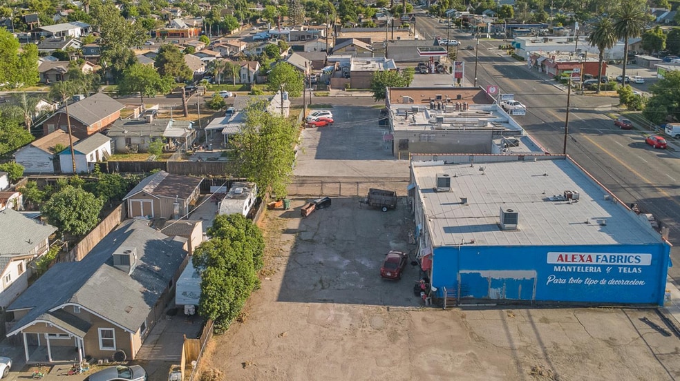 More Photos Of 162-170 N Maple Ave, Fresno Freestanding For Sale