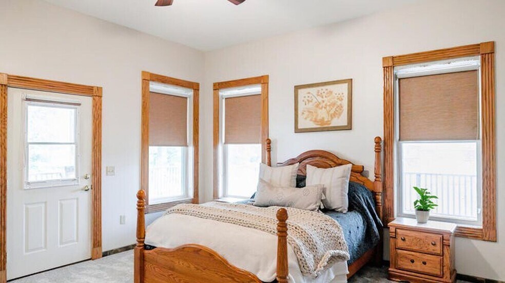 More Photos Of 352 MO-245, Dadeville Horse Stables For Sale