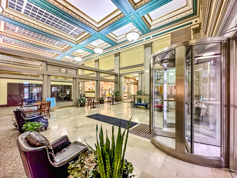 More Photos Of 127 W Berry St, Fort Wayne Office For Sale