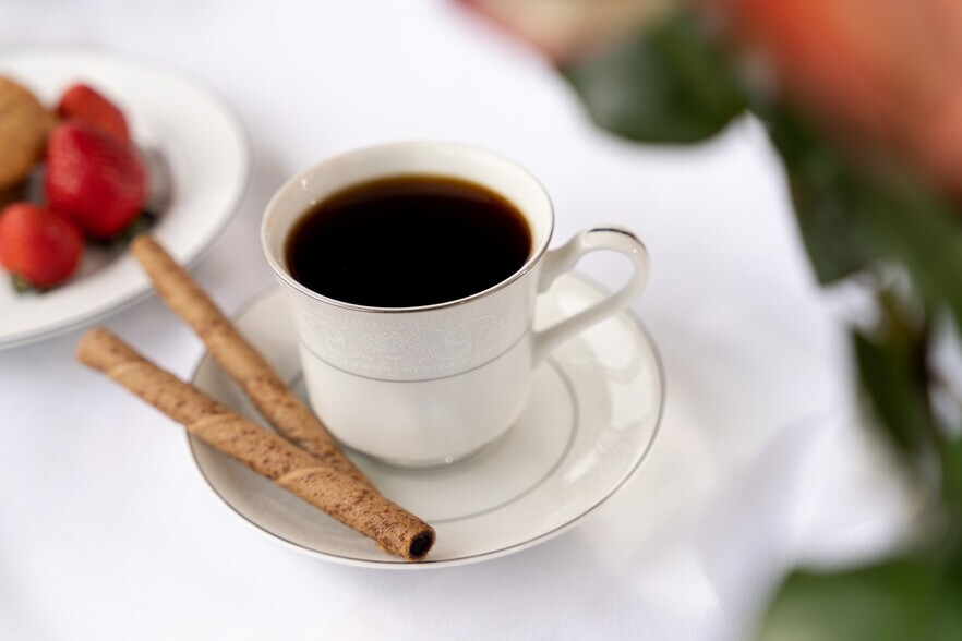 More Photos Of 28 W Bridge St, New Hope Hospitality For Sale