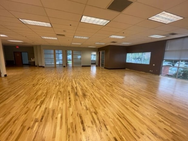 More Photos Of 19545 NW Von Neumann Dr, Beaverton Office For Lease