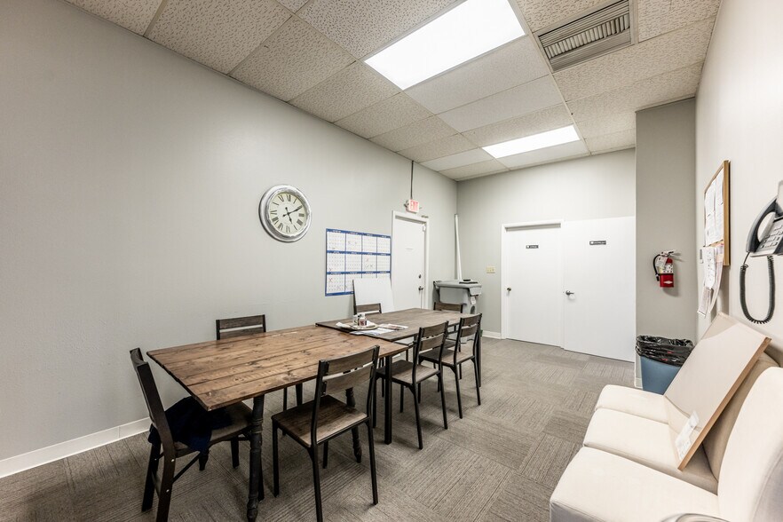 More Photos Of 2402 Sam Houston Ave, Huntsville Medical For Sale