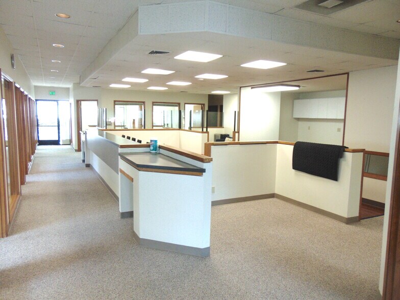More Photos Of 1051 Mangrove Ave, Chico Office For Lease