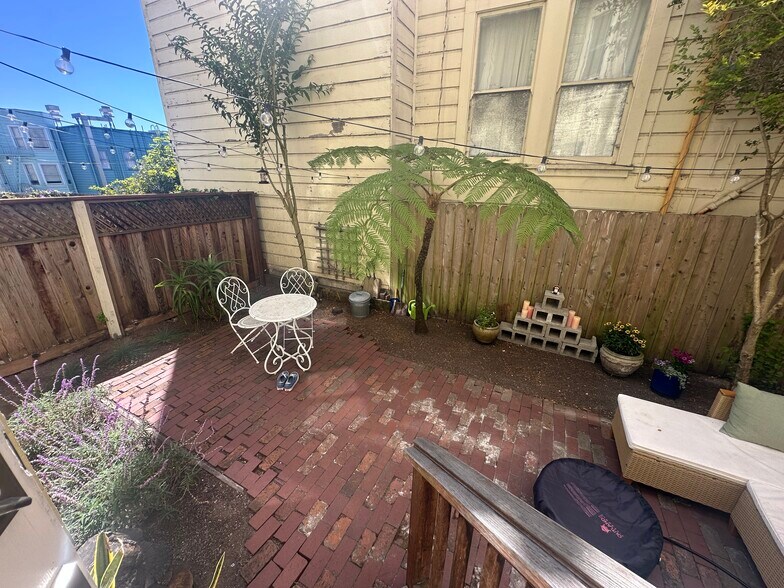 More Photos Of 1451 Larkin St, San Francisco Apartments For Sale