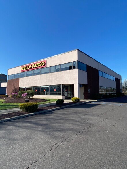 Primary Photo Of 541 Pierce St, Kingston Bank For Lease