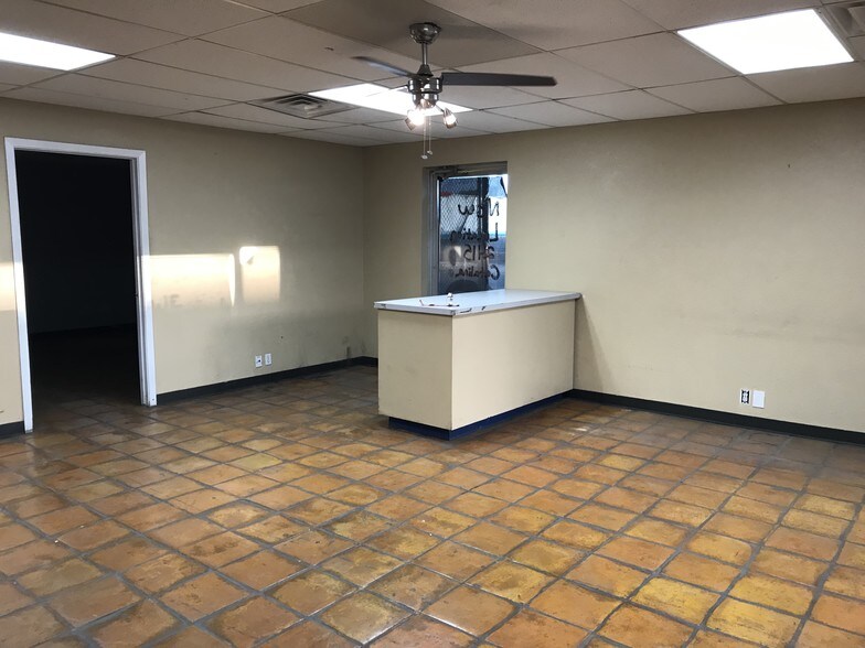 More Photos Of 1720 E 7th St, Odessa Industrial For Lease