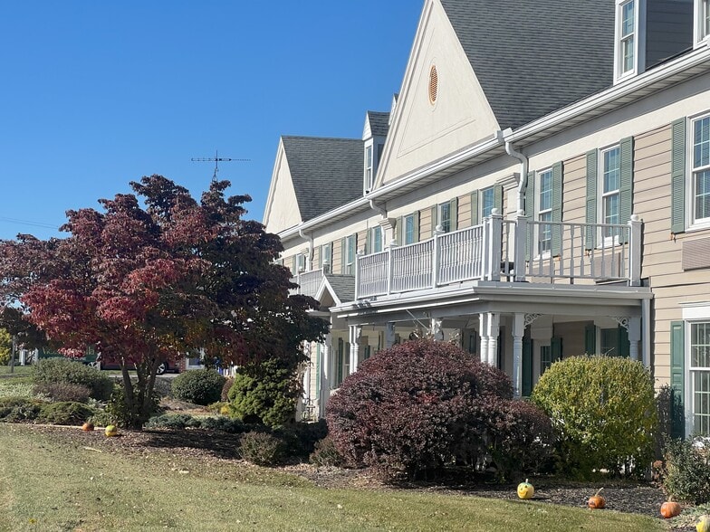 More Photos Of 621-623 E Main St, Dallastown Healthcare For Sale