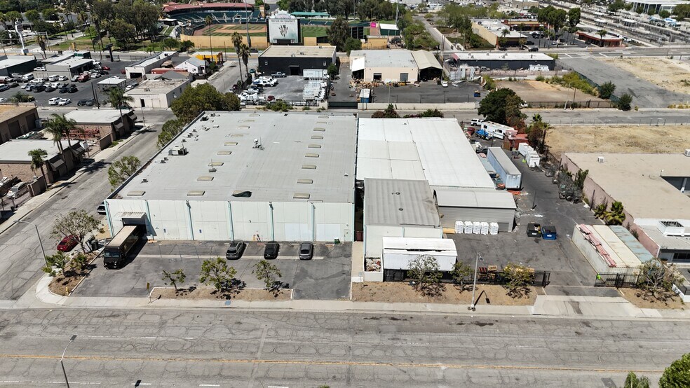 More Photos Of 444 Athol St, San Bernardino Warehouse For Sale