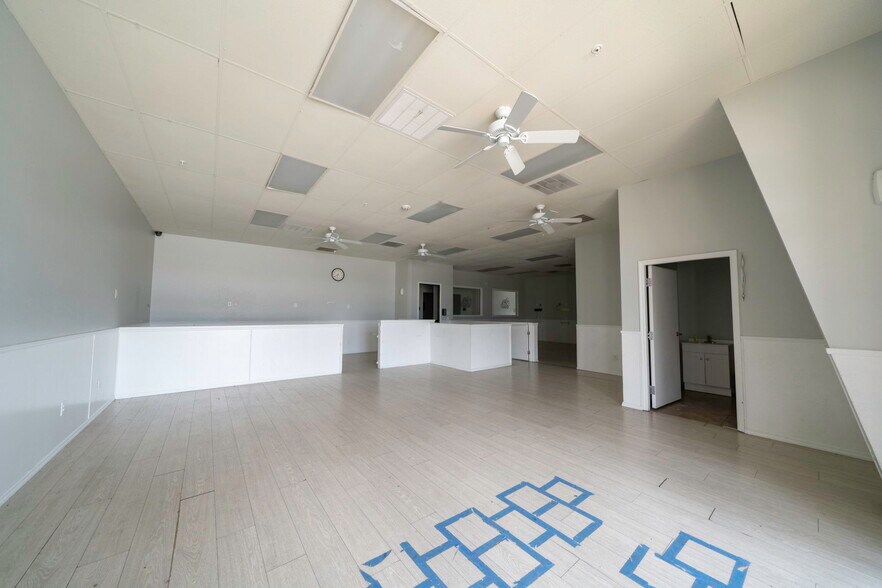 More Photos Of 1141 Pine Island Rd SW, Cape Coral Freestanding For Lease