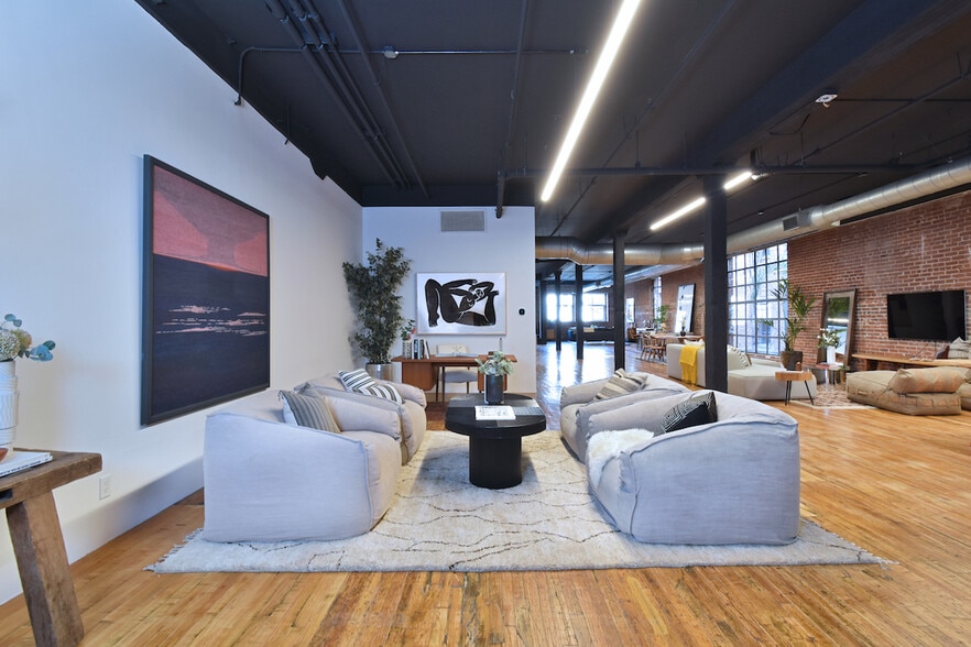 More Photos Of 500-530 Molino St, Los Angeles Office For Sale